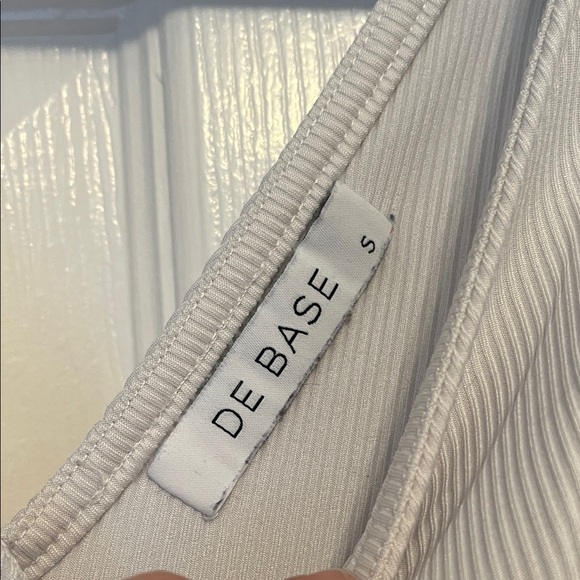 White Ruched Bodysuit - Picture 2 of 3